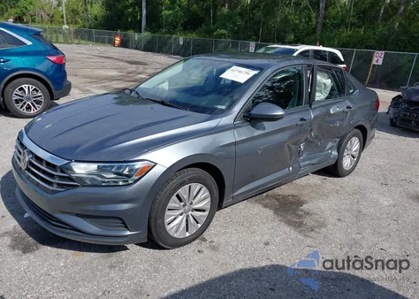 2019 Volkswagen Jetta 1.4T R-Line/1.4T S/1.4T Se from USA, damaged, VIN 3VWC57BU1KM053231
